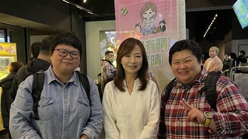 郭昱晴包場電影挺國片　籲關注青兒少權益