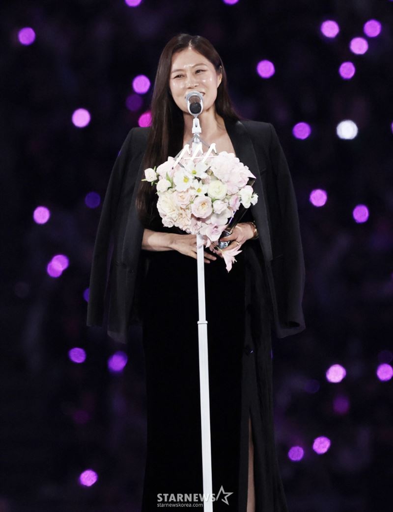 文素利台上告白。（圖／starnews提供）