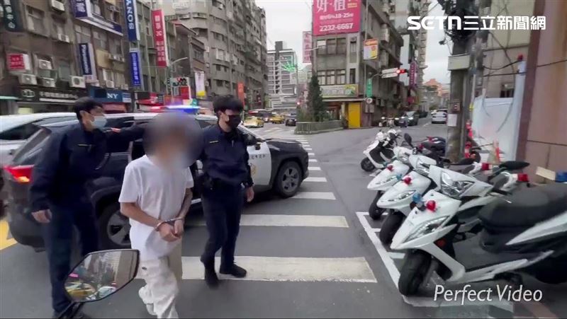 新北楊男闖入先前的租屋處，拿充電線捆綁林姓女房客後劫財。（圖／翻攝畫面）