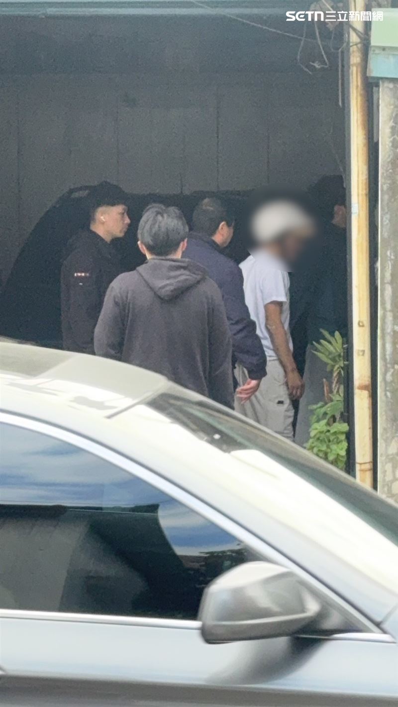 新北楊男闖入先前的租屋處，拿充電線捆綁林姓女房客後劫財。（圖／翻攝畫面）