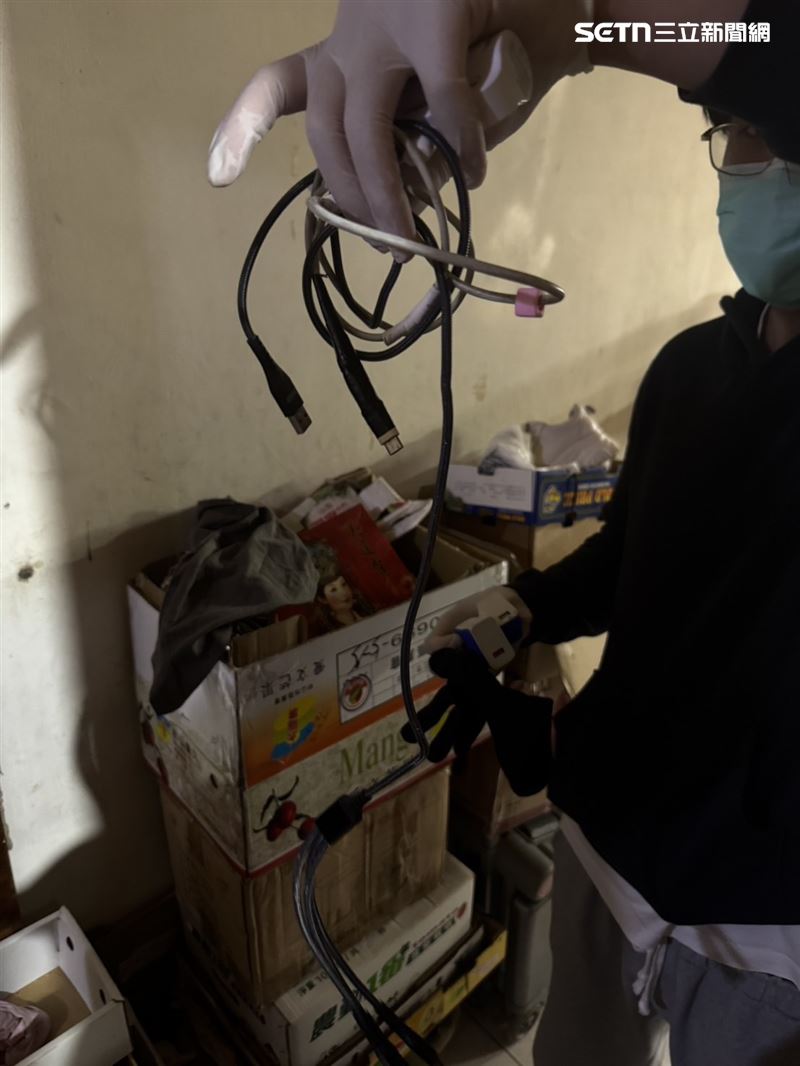 新北楊男闖入先前的租屋處，拿充電線捆綁林姓女房客後劫財。（圖／翻攝畫面）