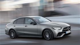 C-Class Sedan與Estate配備升級結合超優惠方案是絕佳入手時機。（圖／Mercedes-Benz提供）
