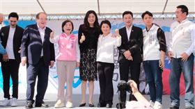 國民黨台中市黨部舉行黨慶暨新任主委布達典禮，鄭麗文、盧秀燕同框。（圖／國民黨提供） 