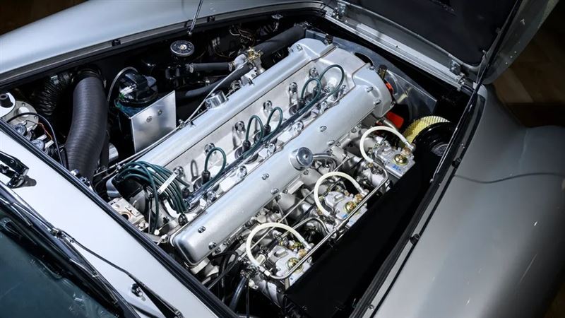 引擎經過完整修復。(圖/翻攝TopGear網站)