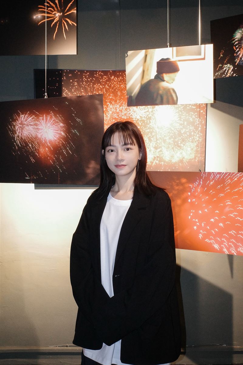 姚愛寗斜槓斜槓當攝影師辦第三次個展。(圖/邊走邊聽有限公司提供)
