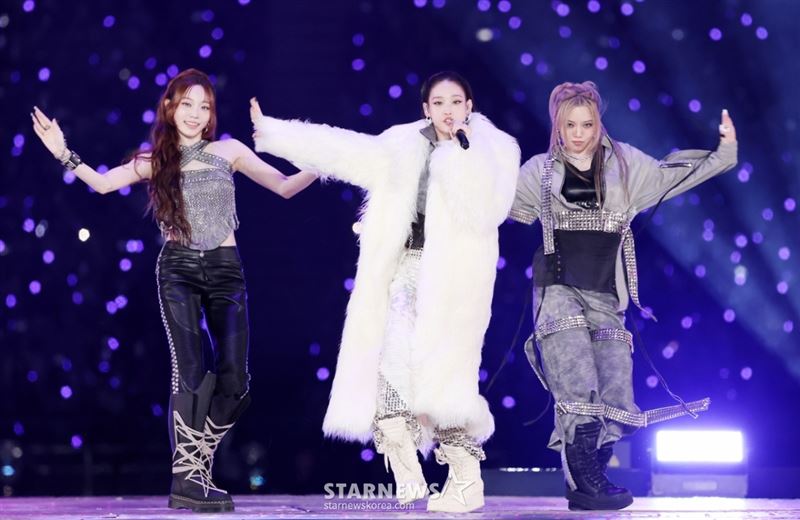 Bailey(右)稱台灣為「漂亮的國家」,讓中國粉絲氣炸。(圖/STARNEWS提供)