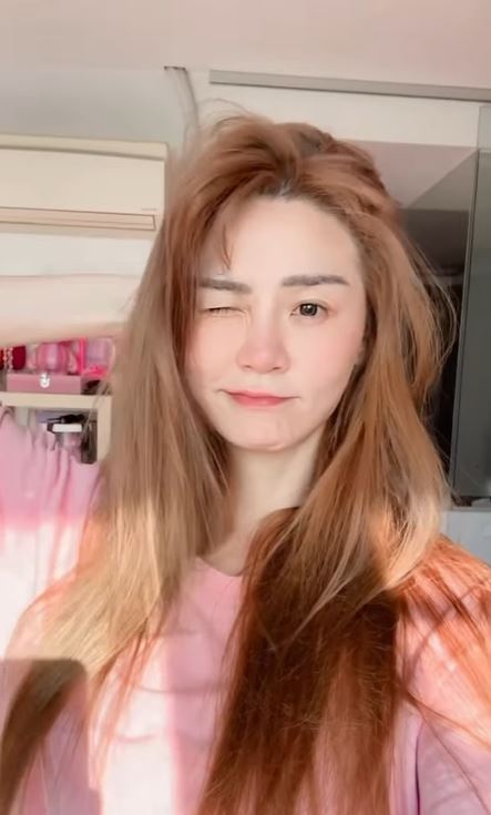 短今翻硬碟時意外找到一段從未公開的舊影片,內容公開後引發網友暴動。(圖/翻攝自IG @sammie_923)