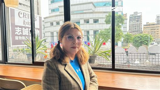 不滿開鍘！何鷹鷺曝鄭麗文拉攏中共選總統