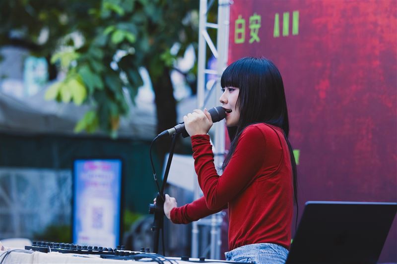 白安於台北東區舉辦「與白安路邊野餐」活動。(圖/相信音樂提供)