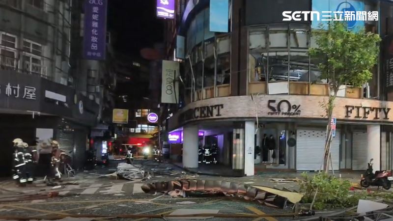 新北市,新北,事故,員工,定食8,引爆點,店長,火調,氣爆,府中商圈,爭鮮,瓦斯,鋼瓶,街道,板橋(圖/翻攝畫面)