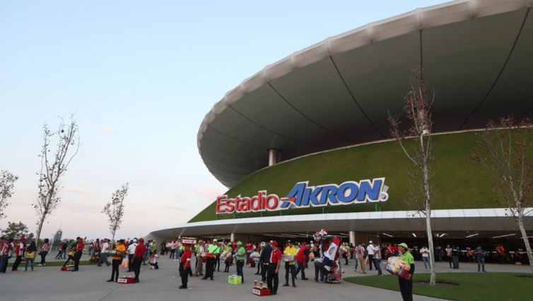位於墨西哥的世界盃賽事場館阿克隆球場（Akron Stadium）驚傳駭人事件。（圖／翻攝自estadio akron官網）