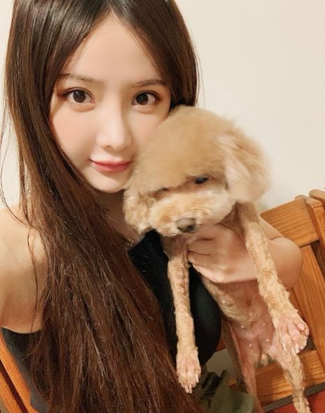 小煜前妻言兒外型亮眼。（圖／翻攝自IG @panaiyen）