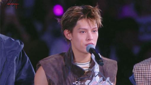 小粉紅又暴怒了？趙雨凡AAA講中文陸崩潰