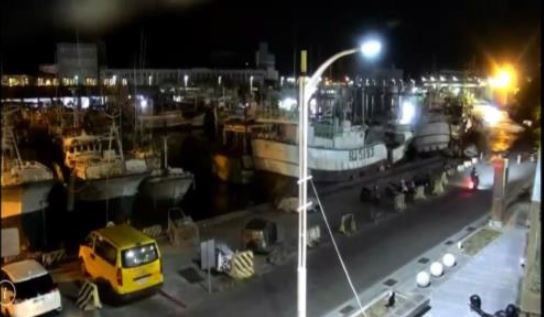 楊云豪最終在東港搭上漁船偷渡出境。（圖／翻攝畫面）