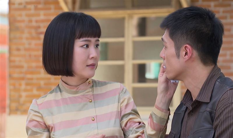 何宜珊劇中和老公感情相當好。（圖／台視提供）