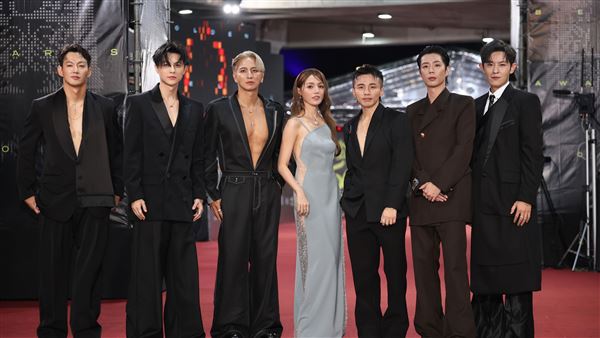 《來吧!哪裡怕》 敖犬、小煜、威廉、阿緯、小杰、王子、朵拉 Dora。 (圖/記者鄭孟晃、趙于瑩攝影)