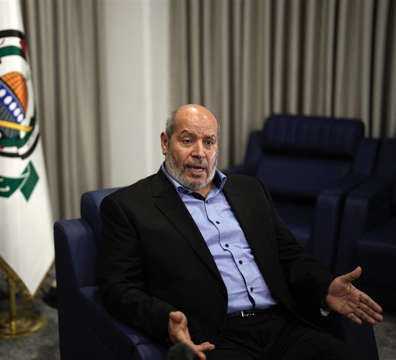 哈瑪斯首席談判代表哈亞。他於6日表示,如果以軍撤離,他願意把武器移交給獨立的巴勒斯坦國當局,暗示巴勒斯坦建國是哈瑪斯棄械的必要條件。(圖/翻攝自X平台 @TheSaviour)