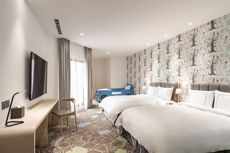 台灣訂房祭出3折起優惠，台中鳳凰酒店，含早餐2,999元起。（圖／易遊網提供）