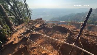 一繩之隔！火炎山步道「崩塌帶」緊鄰懸崖
