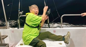 胡瓜海釣暈翻天！仍噴5萬請員工超霸氣