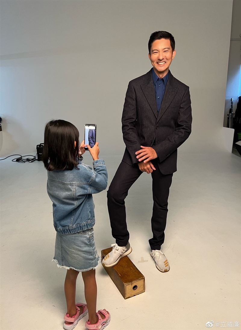 立威廉罹患甲狀腺癌二期，醫師曾表示，有甲狀腺癌家族病史的人，罹癌風險比一般人高出3倍。（圖／翻攝自立威廉臉書）