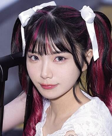 月城流菜曾和知名的大聯盟棒球選手滾床，近日用一天的時間體驗日本AV男優的火力，看誰的火力最強。（圖／翻攝自Ｘ）