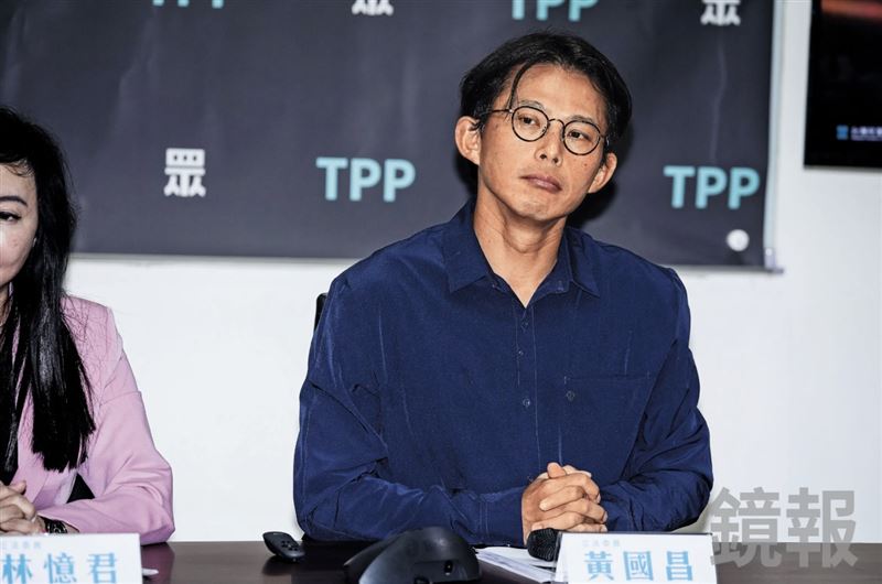 黃國昌涉貪風暴擴大，檢調連月來已傳喚狗仔成員及臺雅案證人鞏固案情，懷疑他利用人頭設下斷點拿錢辦事。（鏡報鄒保祥）