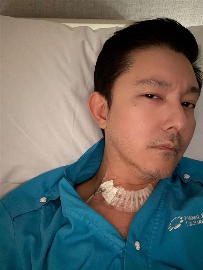 立威廉開刀切除甲狀腺。(圖/經紀人提供)