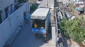 雲林,虎尾,砍人,鄰居,攔車,持刀,挾持,殺人（圖／翻攝畫面）