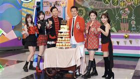 巫苡萱（左起）、籃籃、曾國城、徐乃麟、張文綺、徐凱希。（圖／記者趙于瑩攝影）