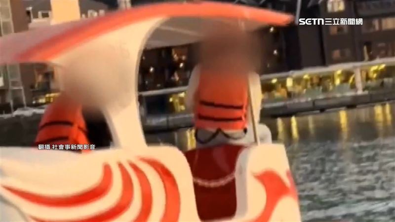 日月潭男女搭天鵝船猛搖　友人嚇：快翻了