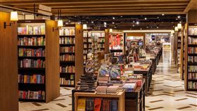誠品松菸24小時書店亦大幅改裝，書量超越敦南，帶動人流成長逾1成！(圖／誠品提供)