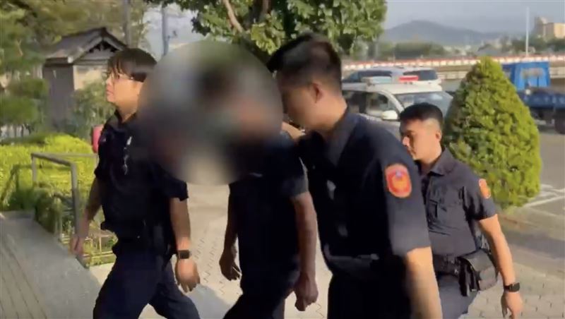 警方迅速逮捕李男，依竊盜罪嫌移請台中地檢署偵辦。（圖／翻攝畫面）