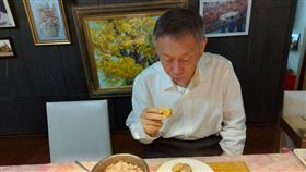 陳佩琪發文透露，苗栗縣長鍾東錦託人送了一箱芋頭給她。（圖／翻攝自陳佩琪臉書）