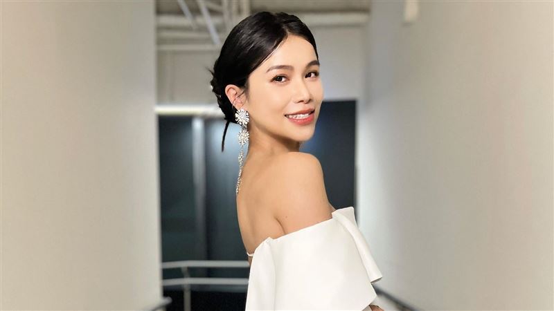 林芯儀同框韓籍啦啦隊女神 公開親密關係