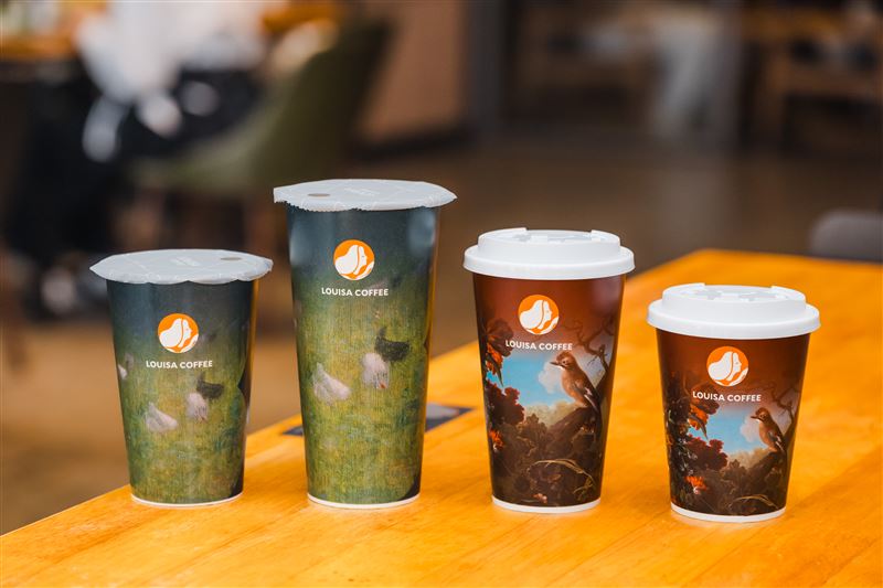 路易莎咖啡推出維也納美景宮百年名作聯名杯（圖／路易莎咖啡提供)