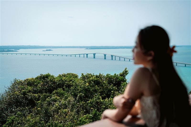宮古島著名景點「伊良部大橋」。(圖／業者提供）