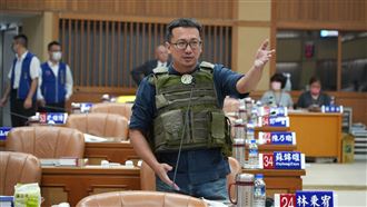 藍強推助理費除罪！議員：一夕回到解放前