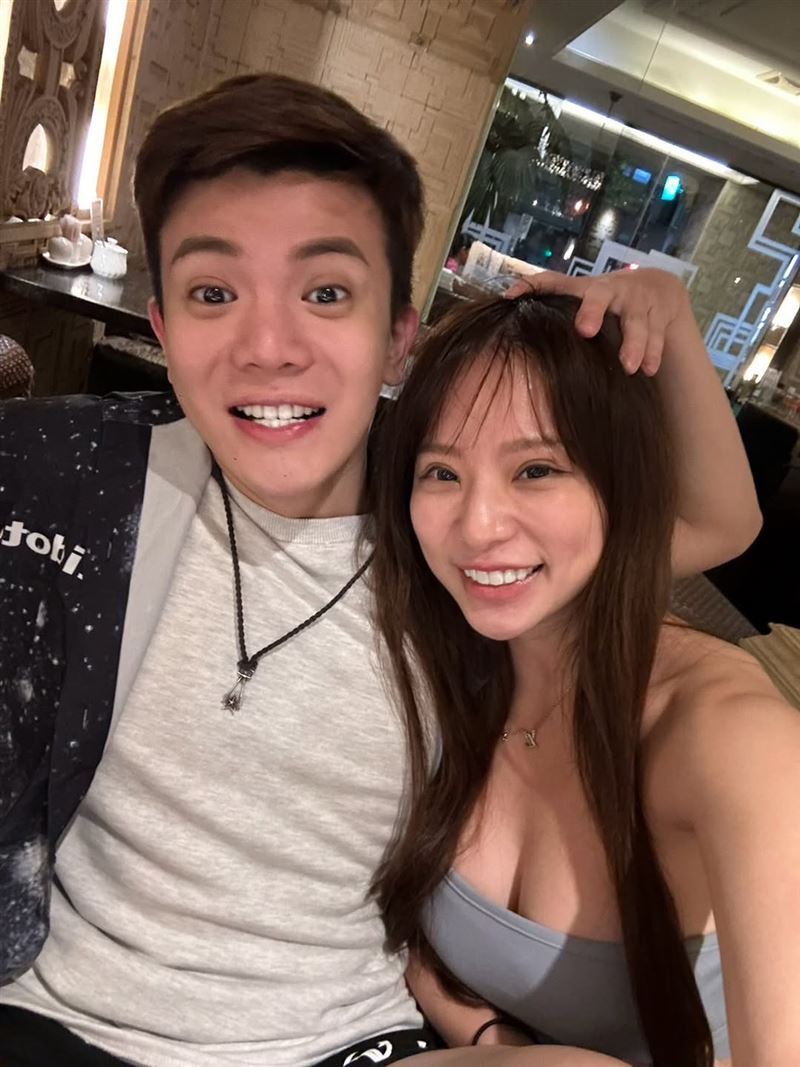孫生（左）與多芬（右）交往2年宣告分手。（圖／翻攝自多芬IG）