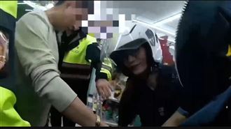 2025青山盃開打！馬國男酒醉怒推超商貨架