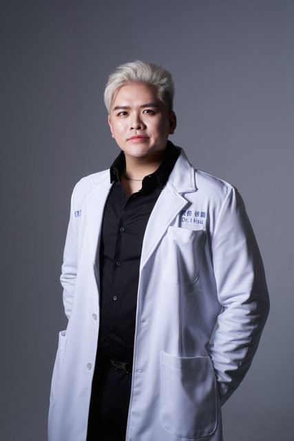 整型外科醫師徐詣表示,他抱持「永遠要告訴患者,極限到底在哪裡」的信念。(圖/整型外科醫師徐詣提供)