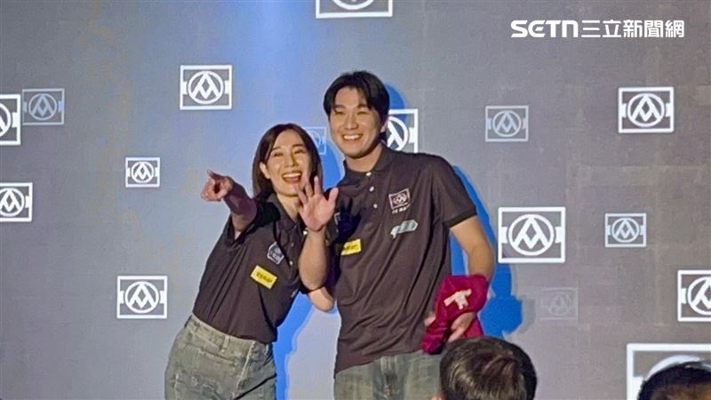 全聯新制服結合F1車隊風 大全聯桃園青埔店搶先亮相 大全聯新制服公布(圖/記者賴俊佑攝影)