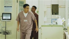 楊祐寧搏命逃獄，賭命只為見兒子一面。（圖／愛奇藝國際版、壹壹影業提供）