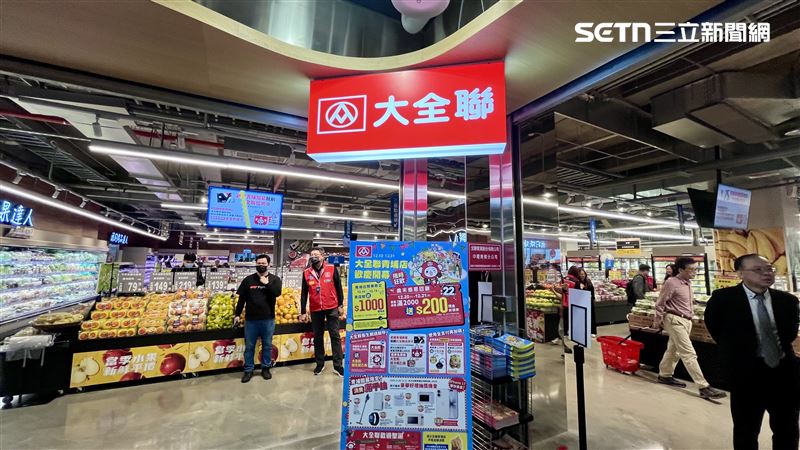 大全聯青埔店已率先導入約4萬張電子標籤。(圖／記者賴俊佑攝影)