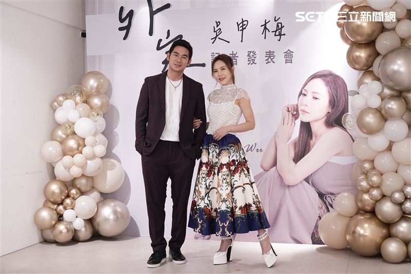 吳申梅邀請亮哲擔任MV男主角。(圖/記者鄭孟晃攝影)