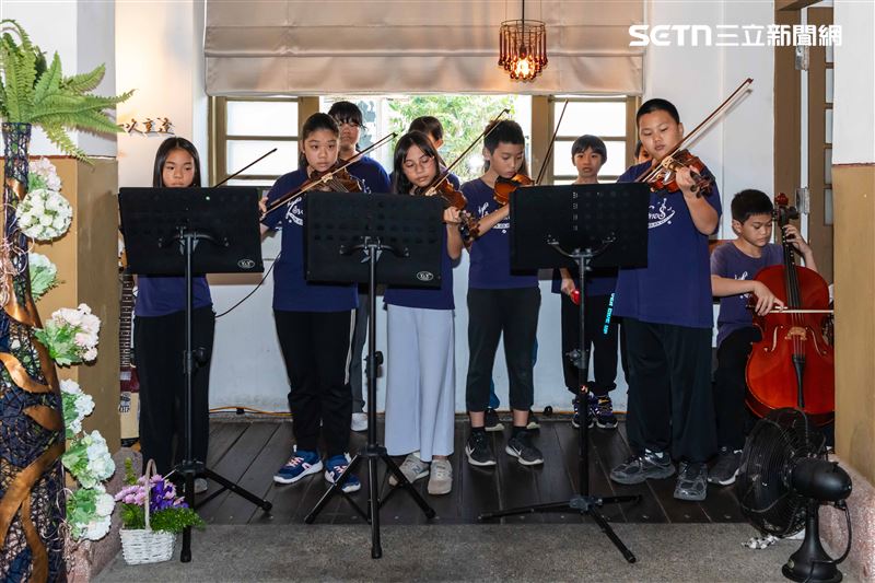 新化知名古蹟餐廳15週年啟動「化石閃耀圓夢」計畫，助偏鄉童赴日交流。（圖／翻攝畫面）