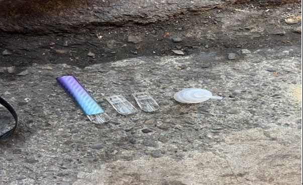 警方在方男身上搜到的毒品。（圖／翻攝畫面）