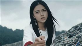 陳子鴻虛擬歌手Heya〈HEYA〉MV。（圖／喜歡音樂提供）