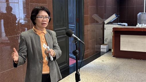 被爆迫助理撤簽？劉書彬主持委員會失常