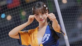 韓籍啦啦隊女神金渡兒，加入中信兄弟後擄獲大批支持者（圖／翻攝自IG @doa_1224）